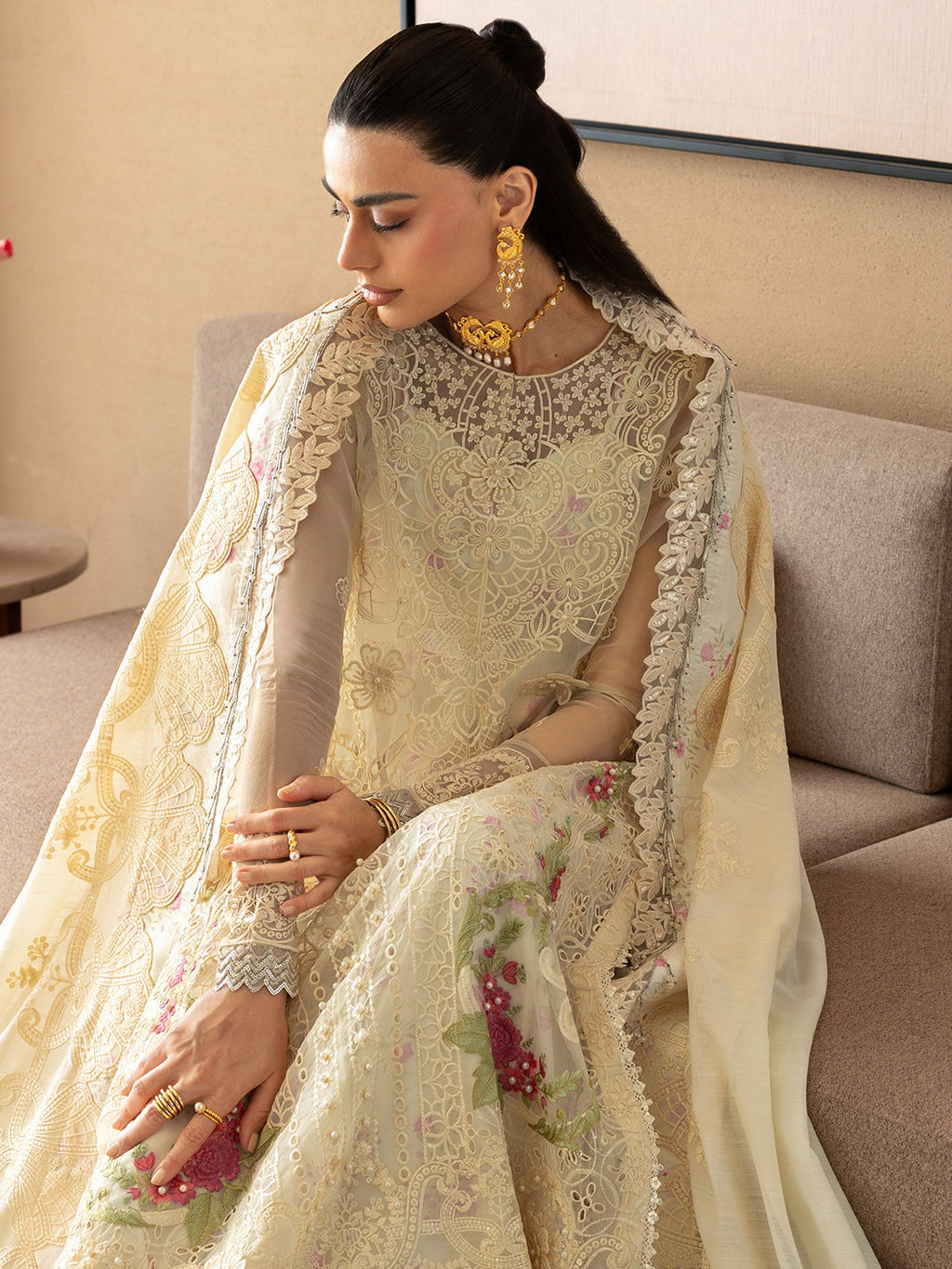 Mahnur | Sirene - Luxury Lawn | S-010