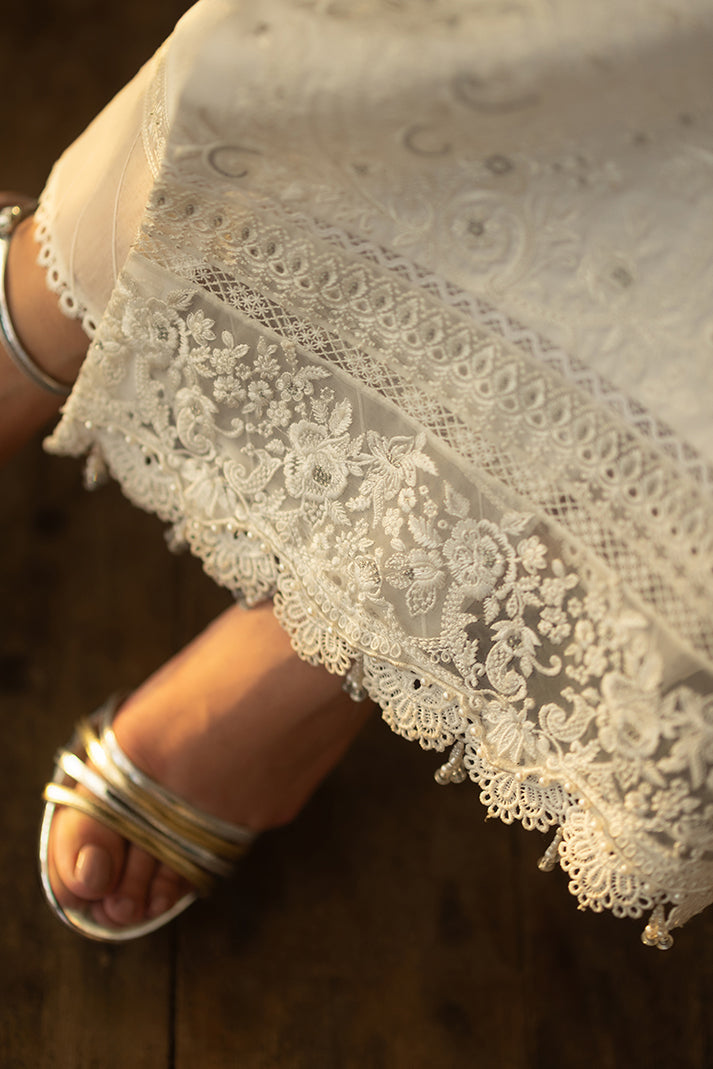 Imrozia/Serene | Maya Luxury lawn '26 | Inaya