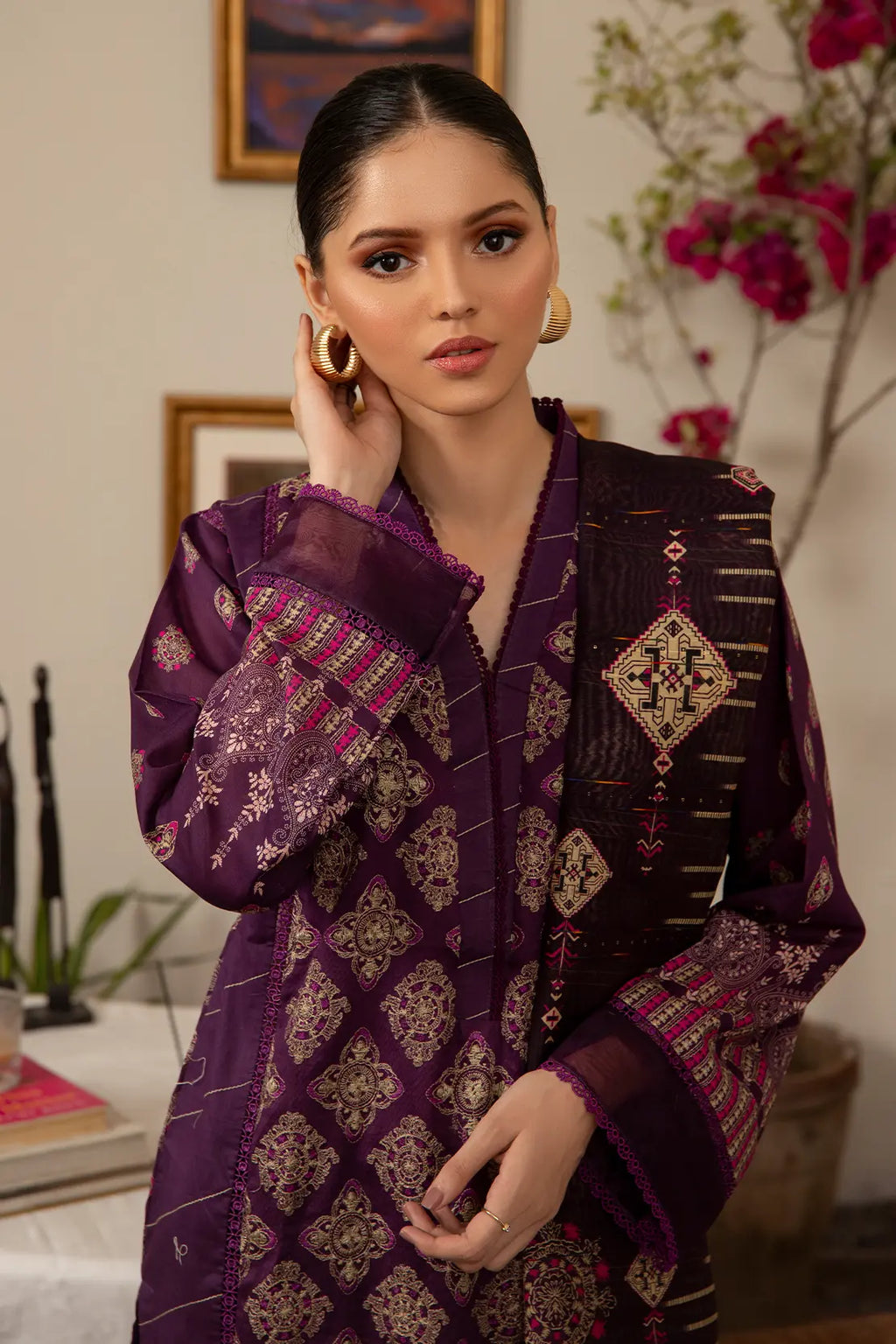 3 Piece - Embroidered Luxury Lawn - 7432