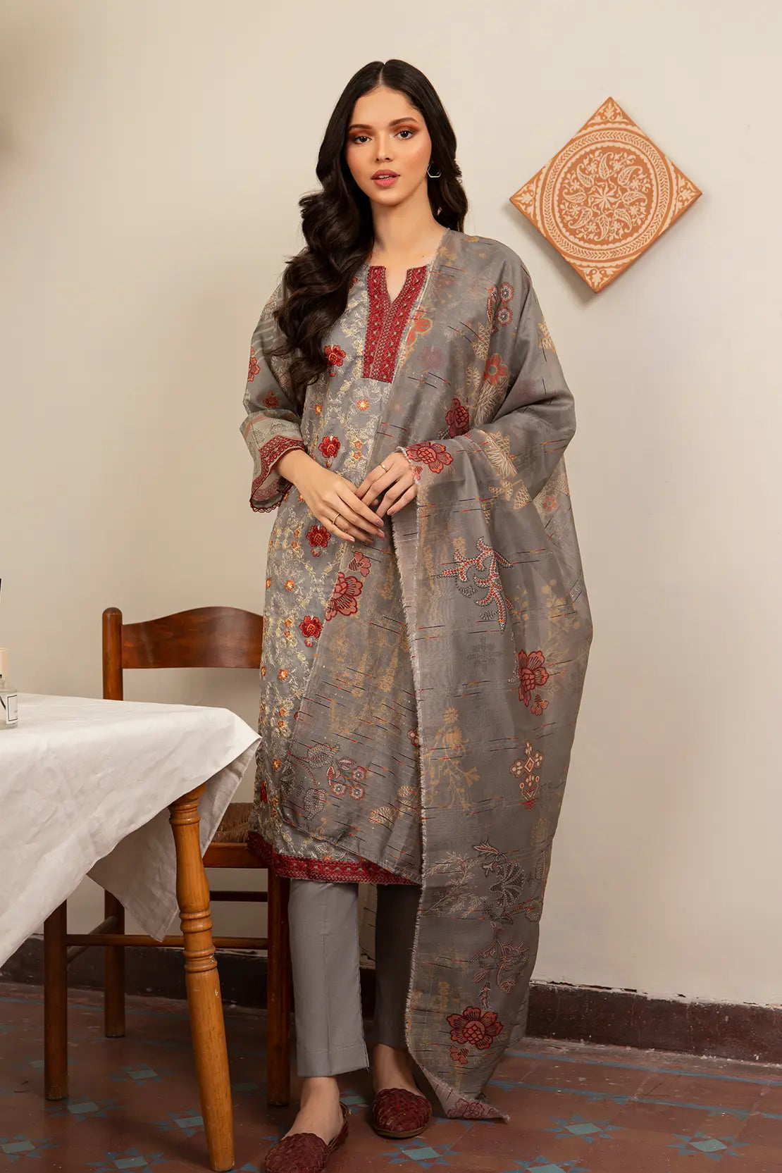 3 Piece - Embroidered Luxury Lawn - 7434