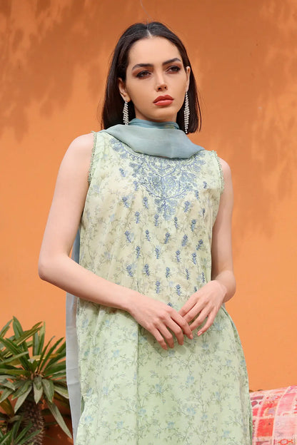 3 Piece - Embroidered Lawn - 8153