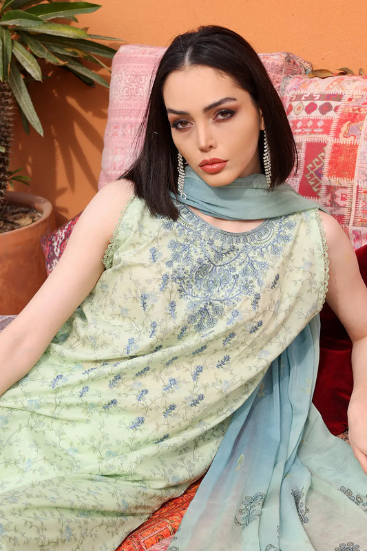 3 Piece - Embroidered Lawn - 8153