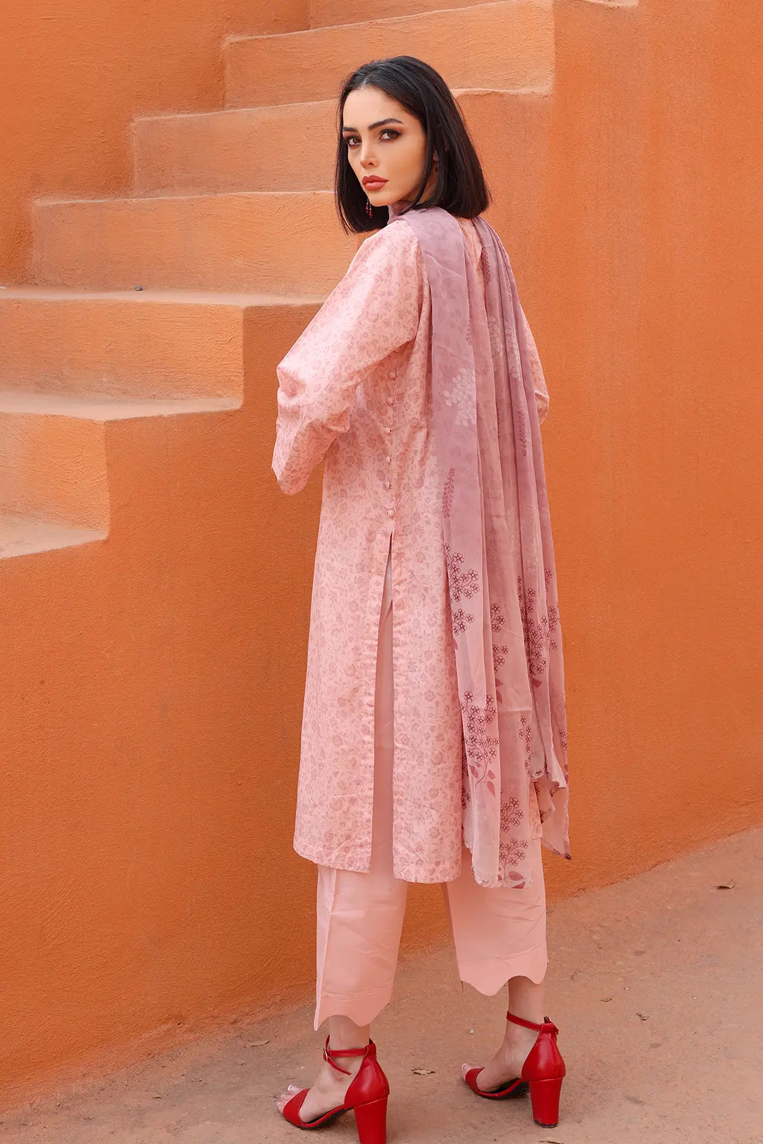 3 Piece - Embroidered Lawn - 8155