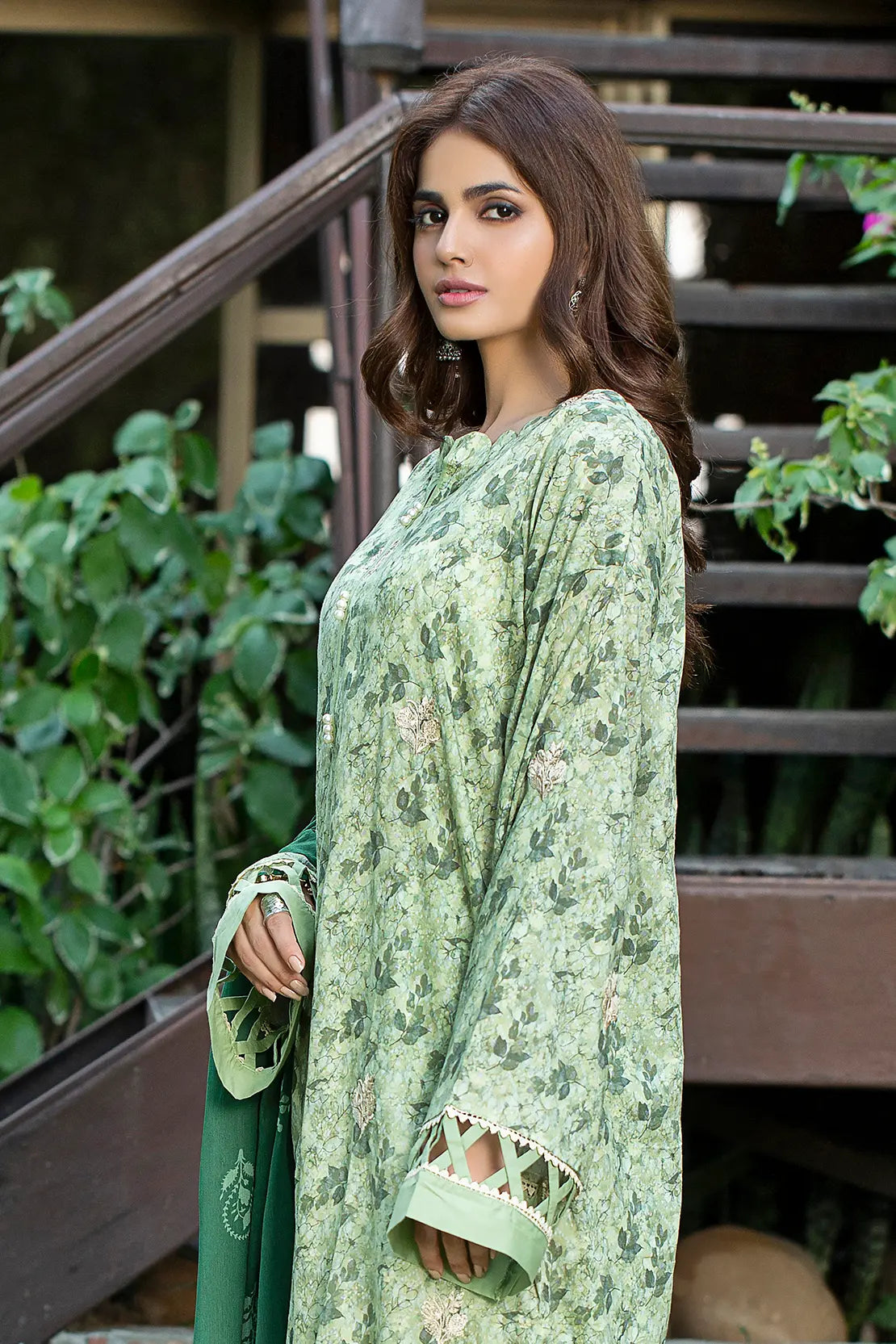 3 Piece - Embroidered Lawn - 8085