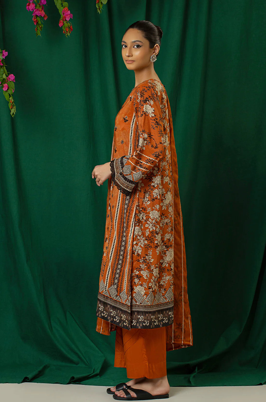 3 Piece - Embroidered - 8328
