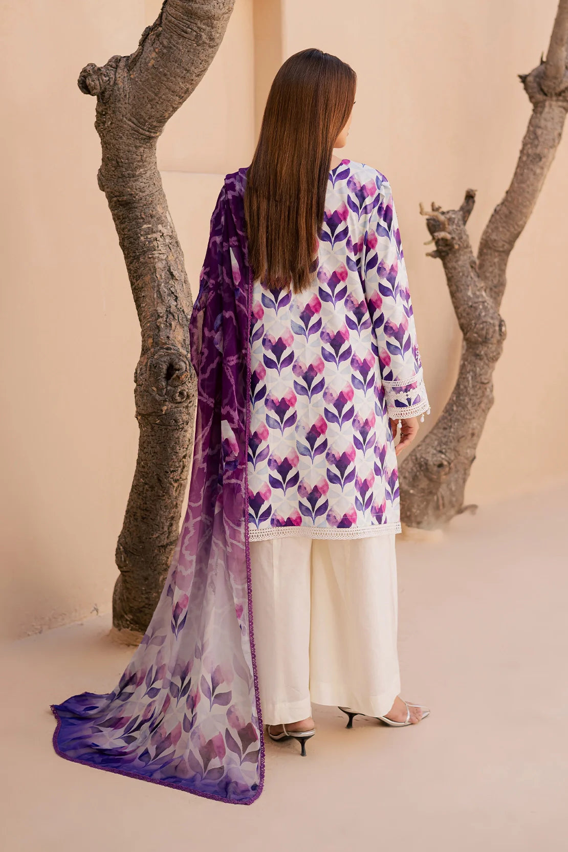 Rashid | Savoy Embroidered Lawn | 3731