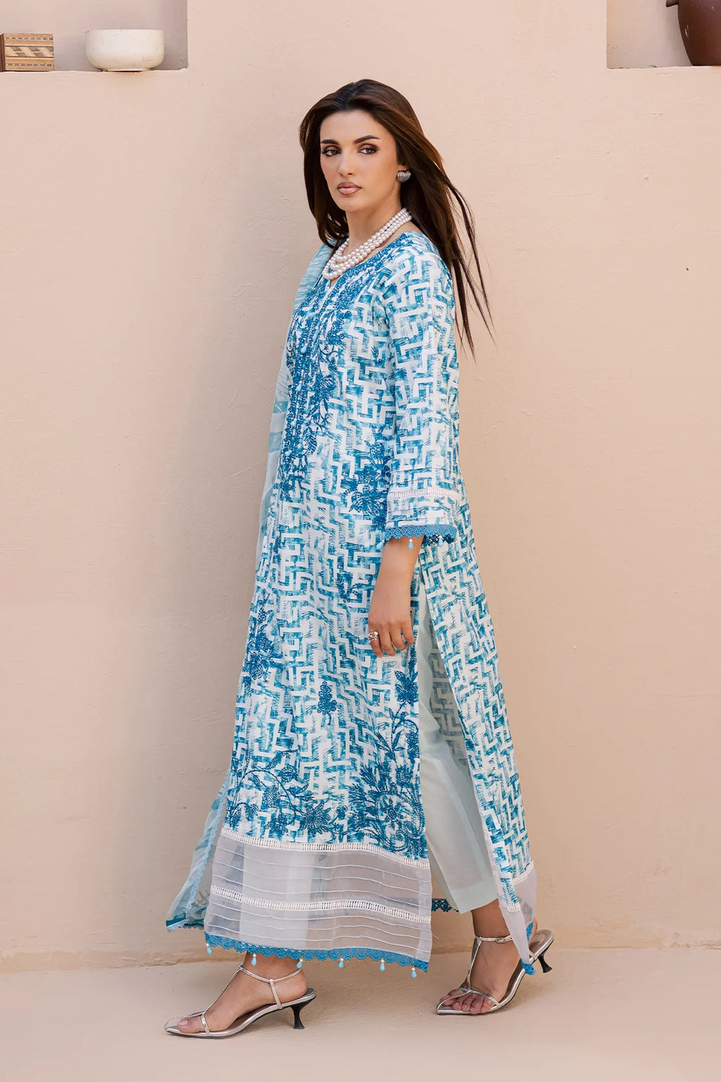Rashid | Savoy Embroidered Lawn | 3733