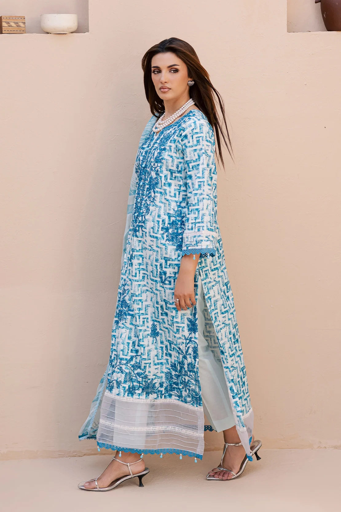 Rashid | Savoy Embroidered Lawn | 3733