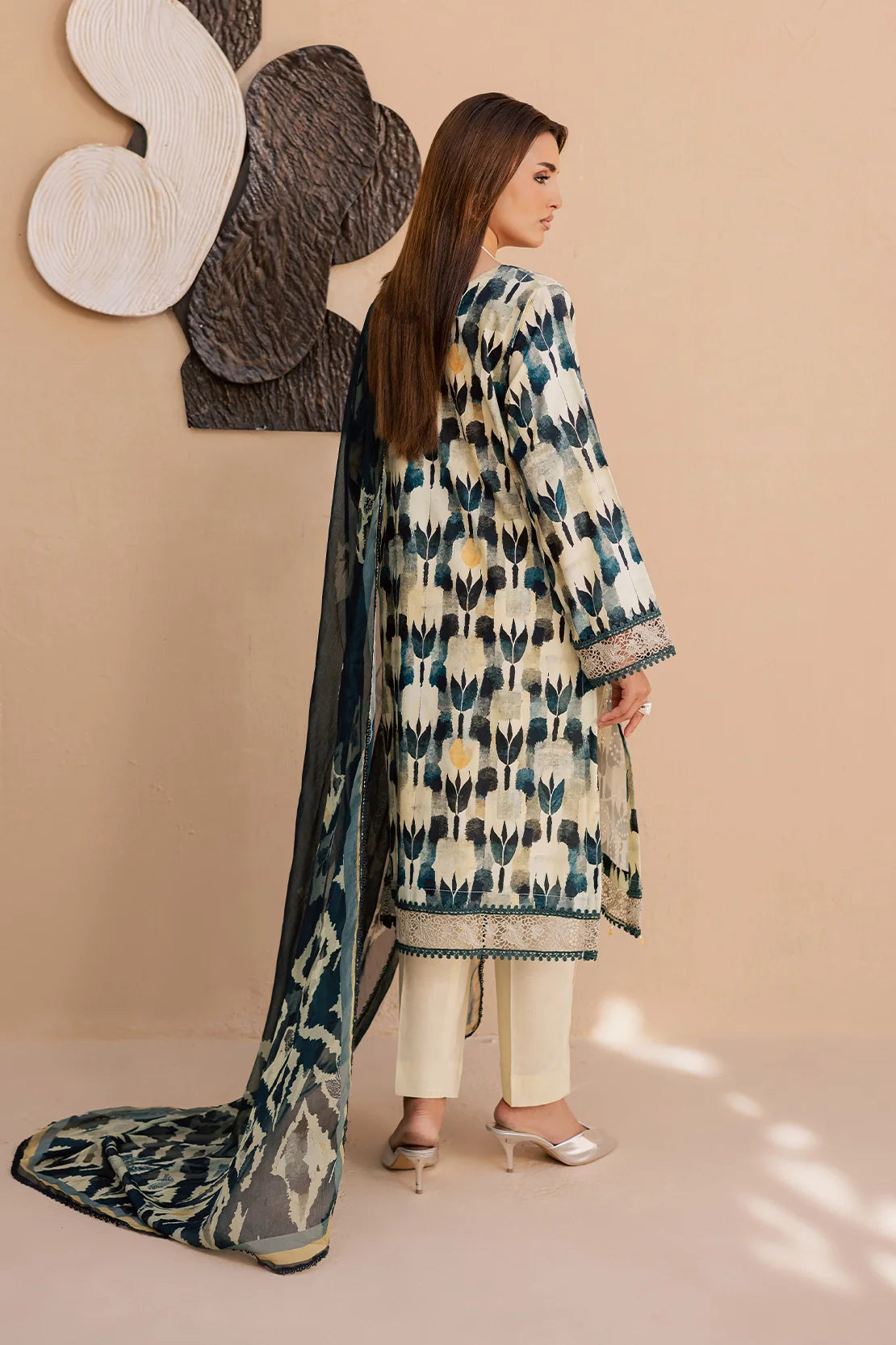 Rashid | Savoy Embroidered Lawn | 3738