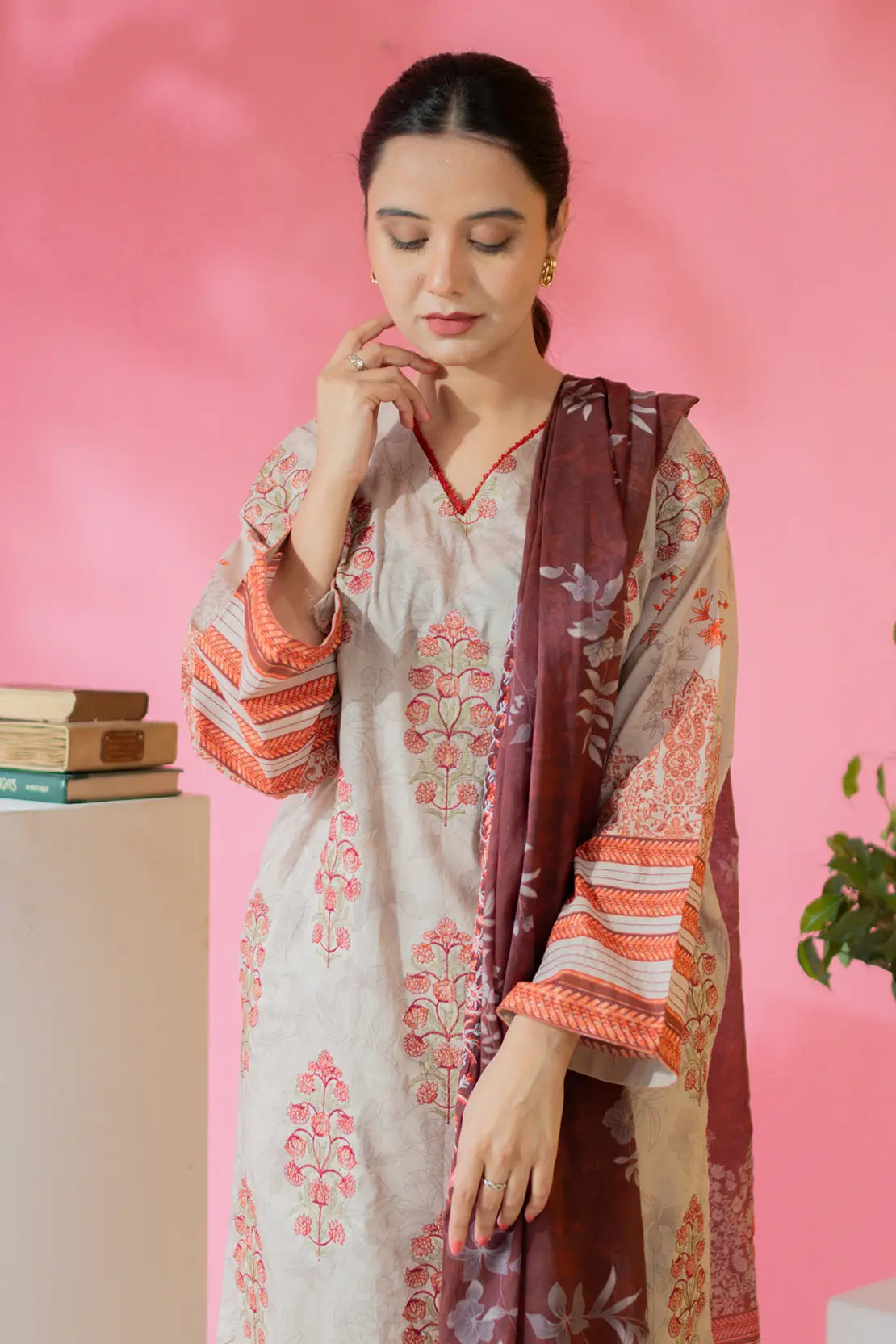 3 Piece - Embroidered Lawn - 8687