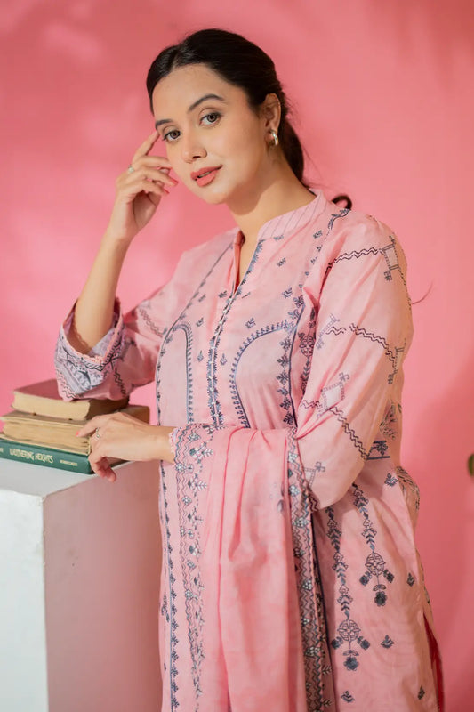 3 Piece - Embroidered Lawn - 8689