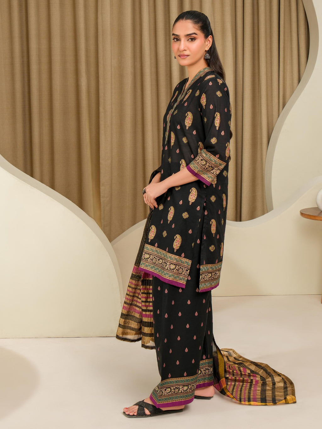 Lime Light | 3 Piece Lawn Suit-Paste Print (Unstitched) | U4339SU-3PC-034