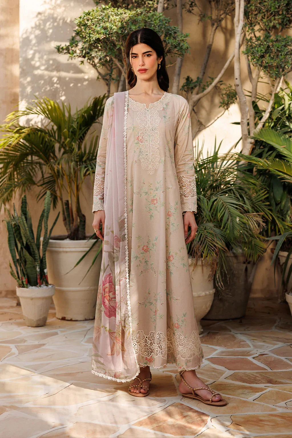 Iznik | Printed Lawn | UE-673