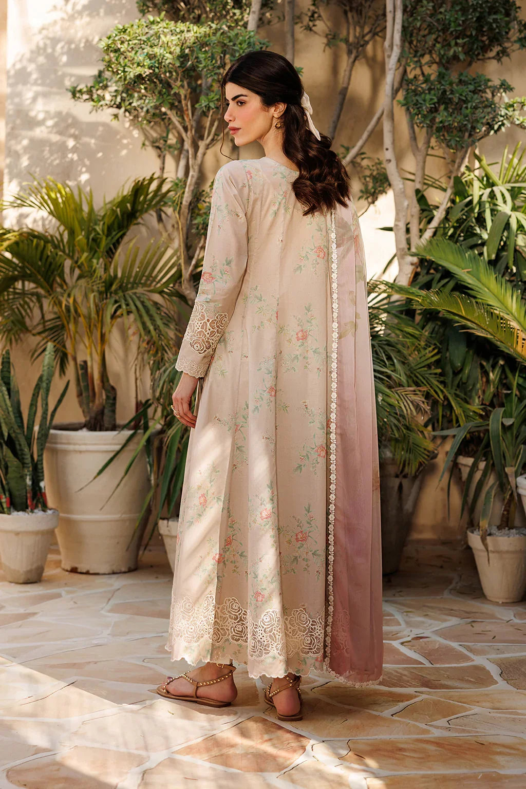 Iznik | Printed Lawn | UE-673