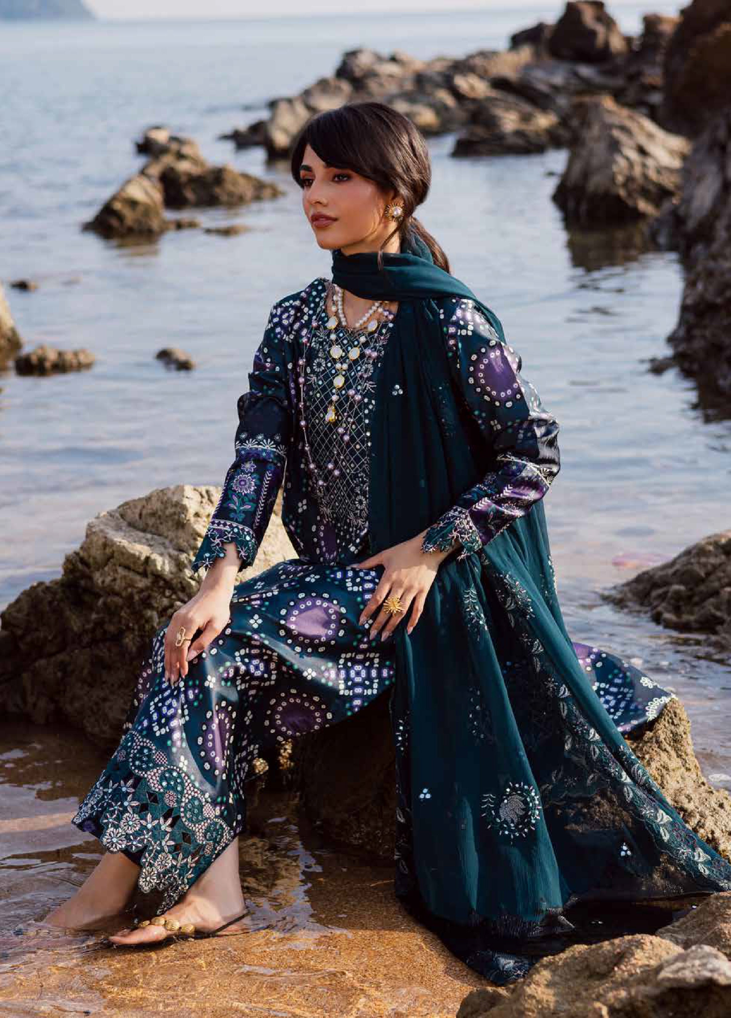 Nureh | The Silk Luxury Festive 3 Piece Suit | S-27