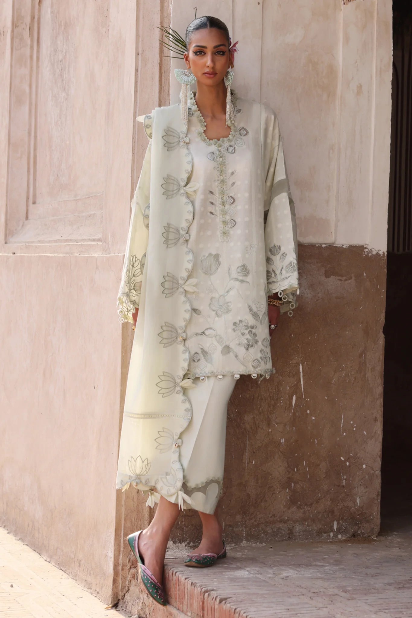 ELAN | LAWN 25 | CELESTINE