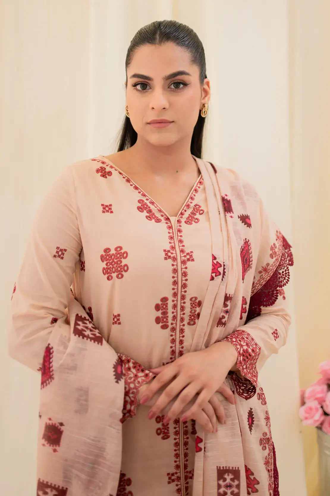 3 Piece - Embroidered Lawn - 8665
