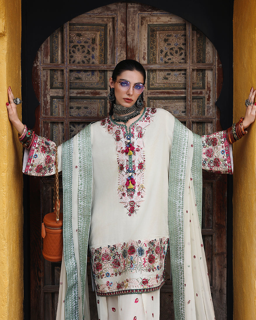 Mushq | Hemline Nuvera Raw Silk Formal | Vivienne Rose