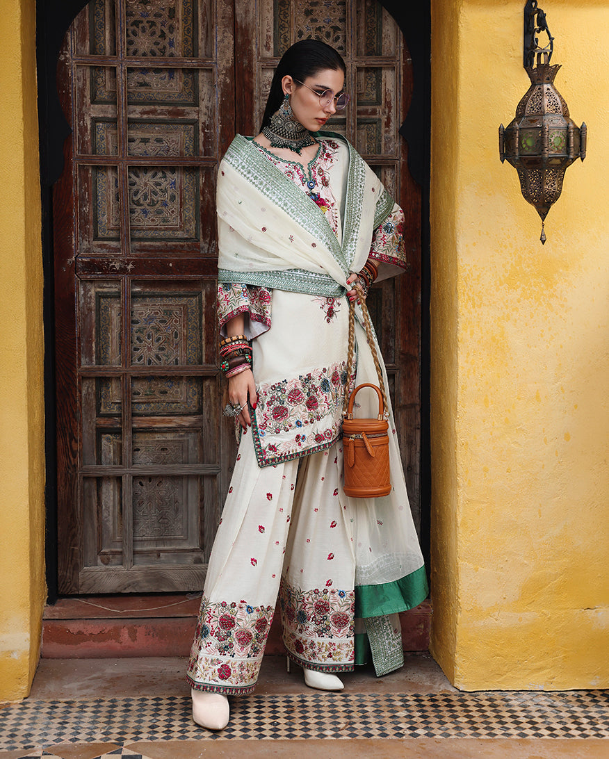 Mushq | Hemline Nuvera Raw Silk Formal | Vivienne Rose
