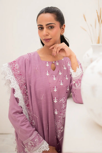 3 Piece - Embroidered Lawn - 8161