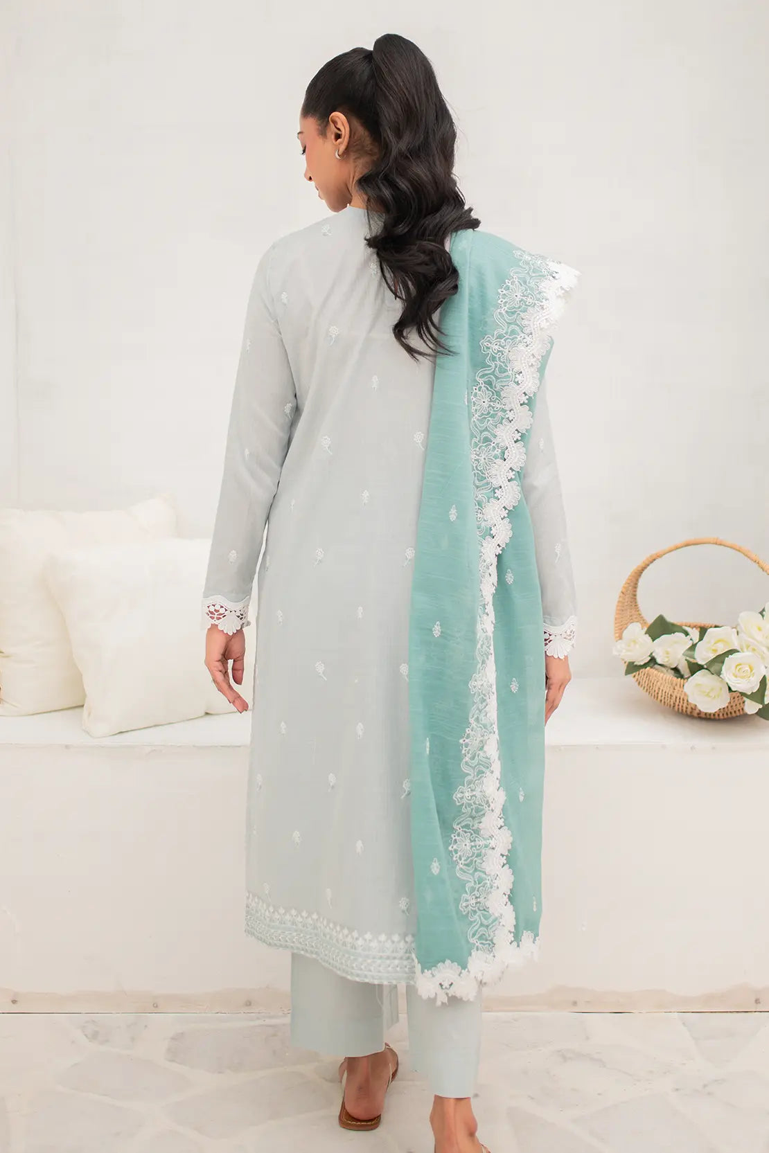 3 Piece - Embroidered Lawn - 8166