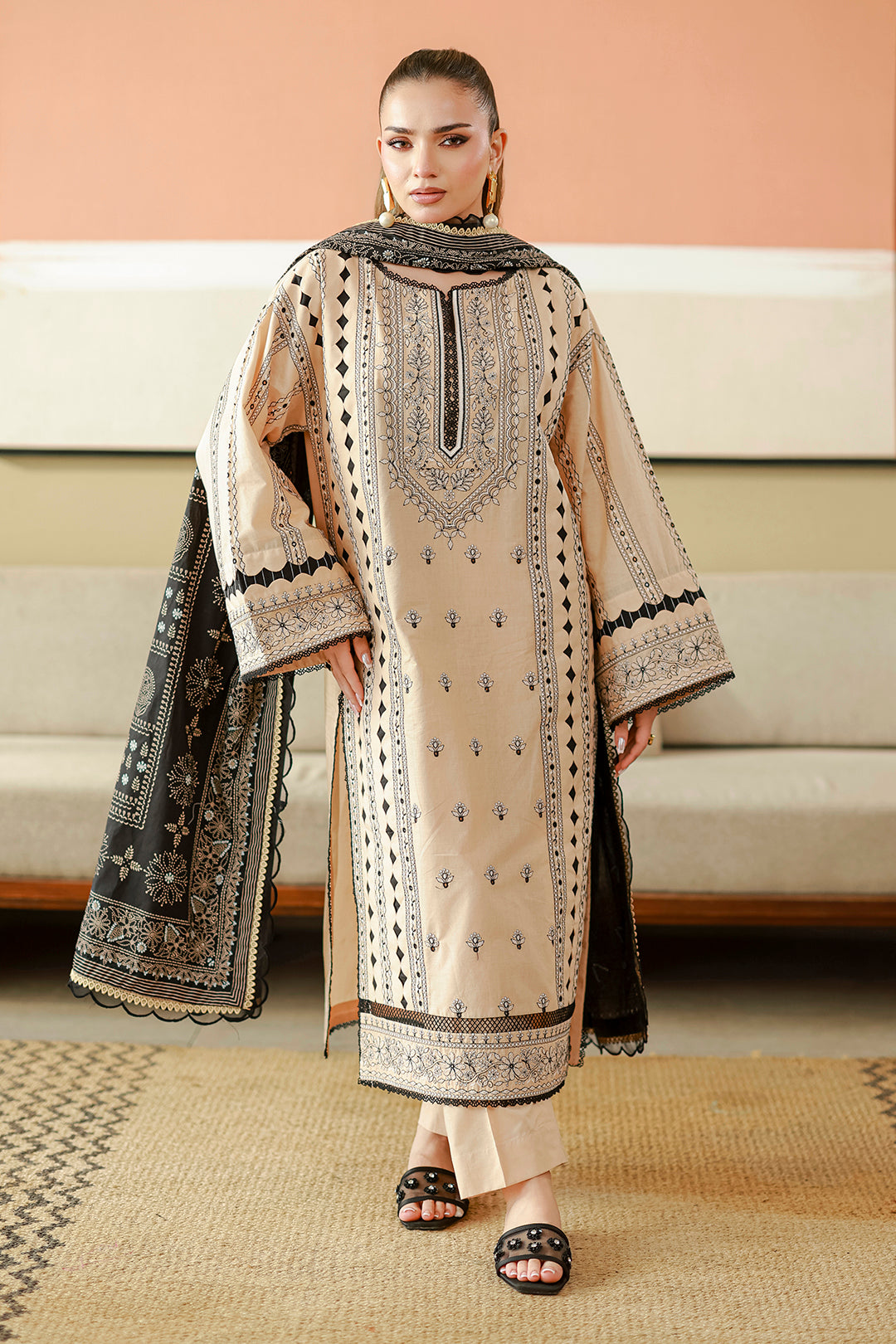 Zellbury | Chikankari Embroidered Lawn | 4047