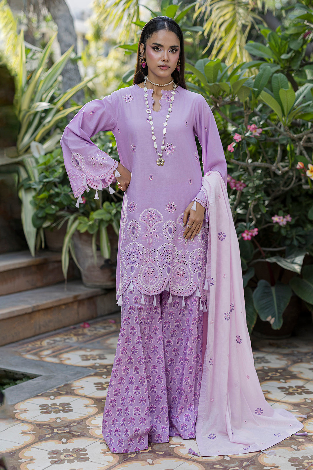Zellbury | Chikankari Embroidered Lawn | 4052