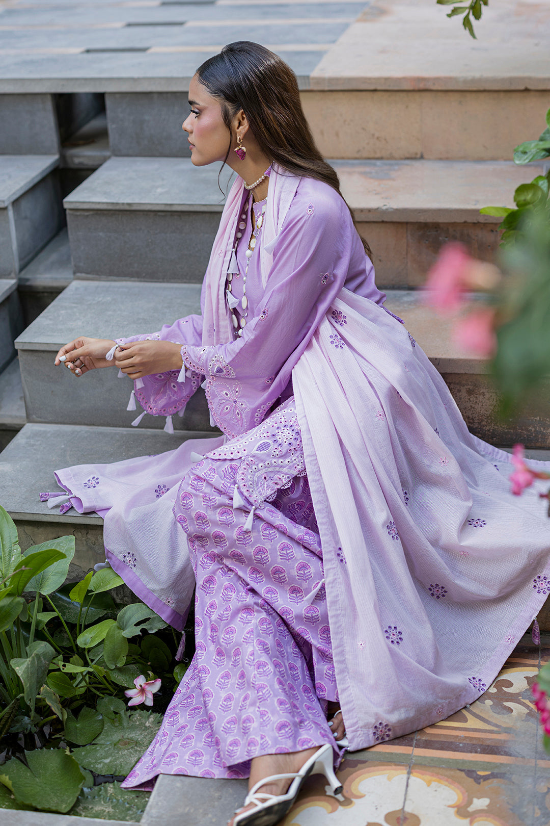 Zellbury | Chikankari Embroidered Lawn | 4052