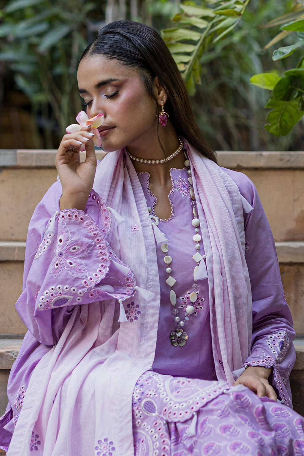 Zellbury | Chikankari Embroidered Lawn | 4052