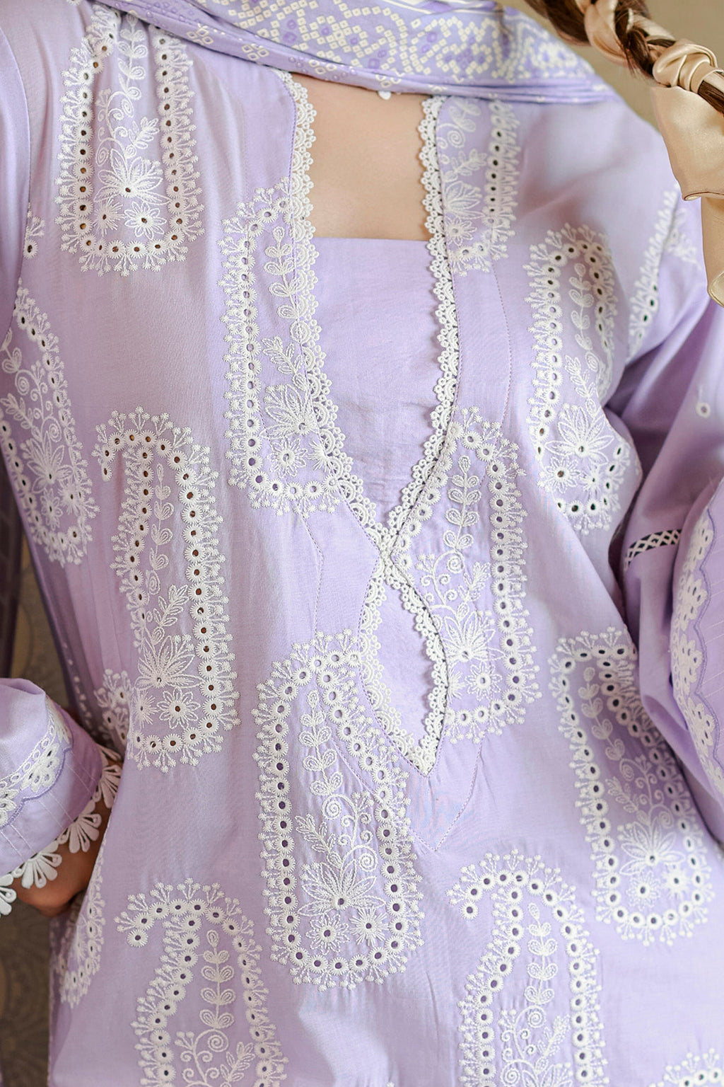 Zellbury | Chikankari Embroidered Lawn | 4059