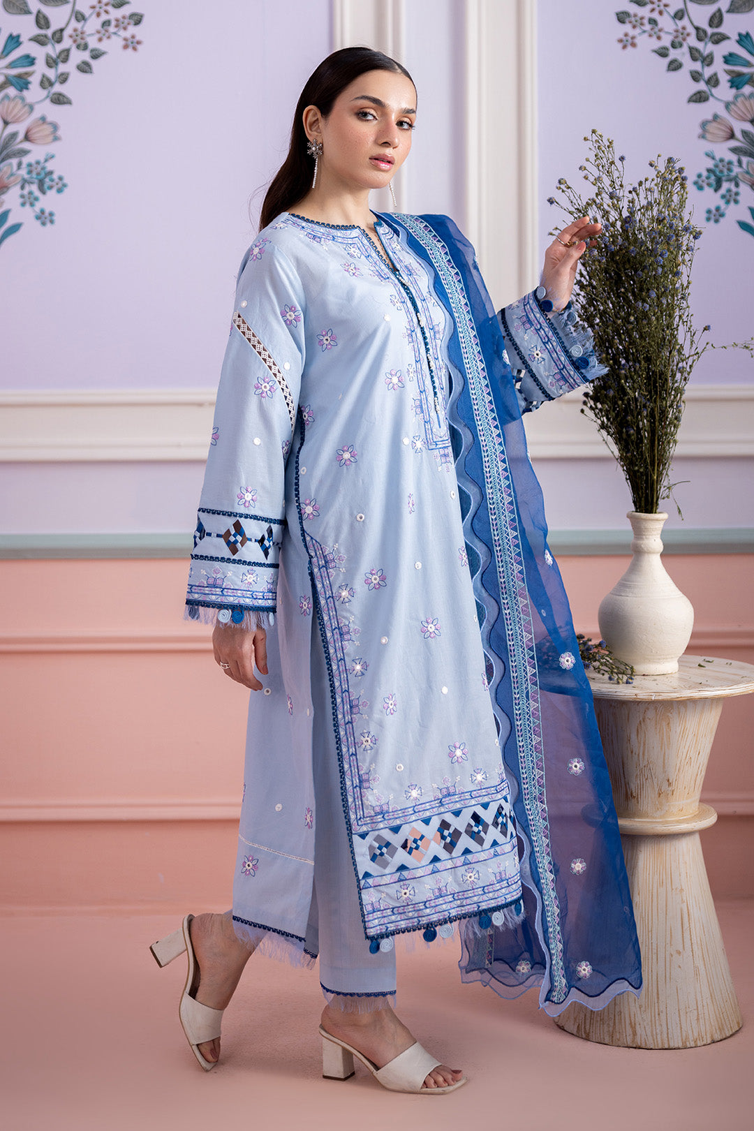 Zellbury | Signature 3 Pc Embroidered Lawn | 0618