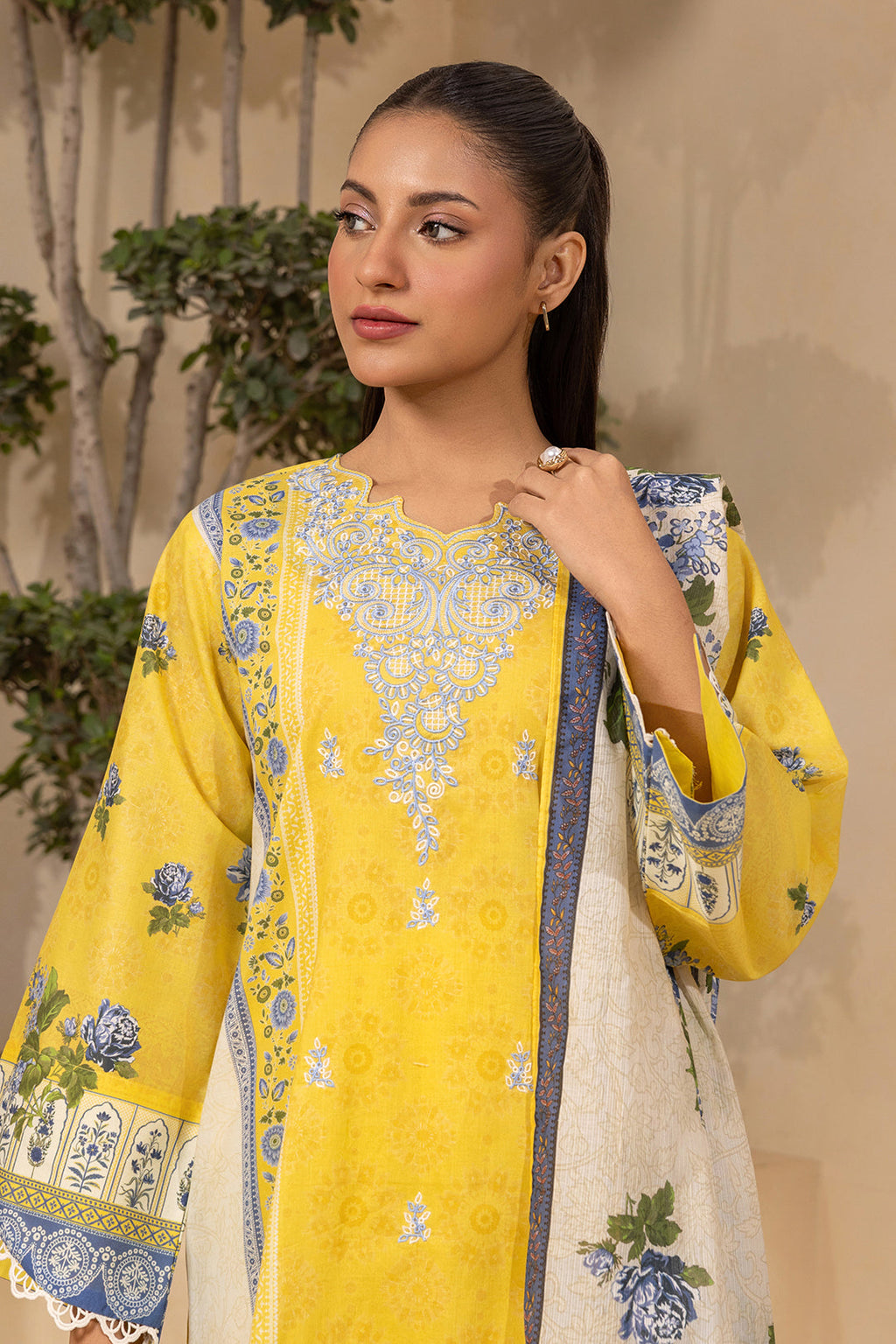 Zellbury | 3 Pc Embroidered Lawn | 0642