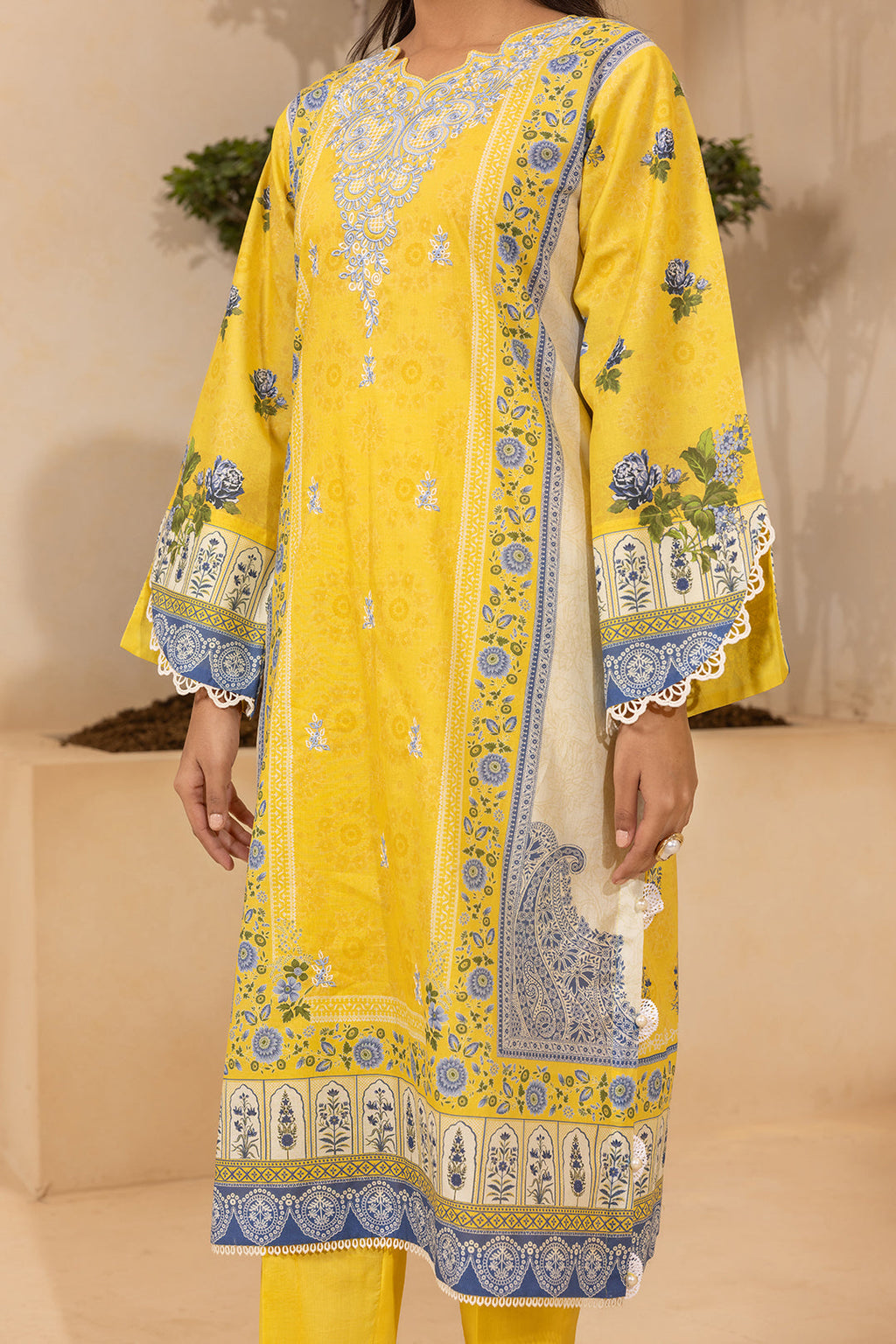 Zellbury | 3 Pc Embroidered Lawn | 0642