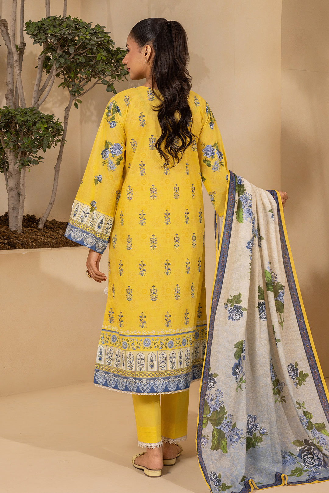 Zellbury | 3 Pc Embroidered Lawn | 0642