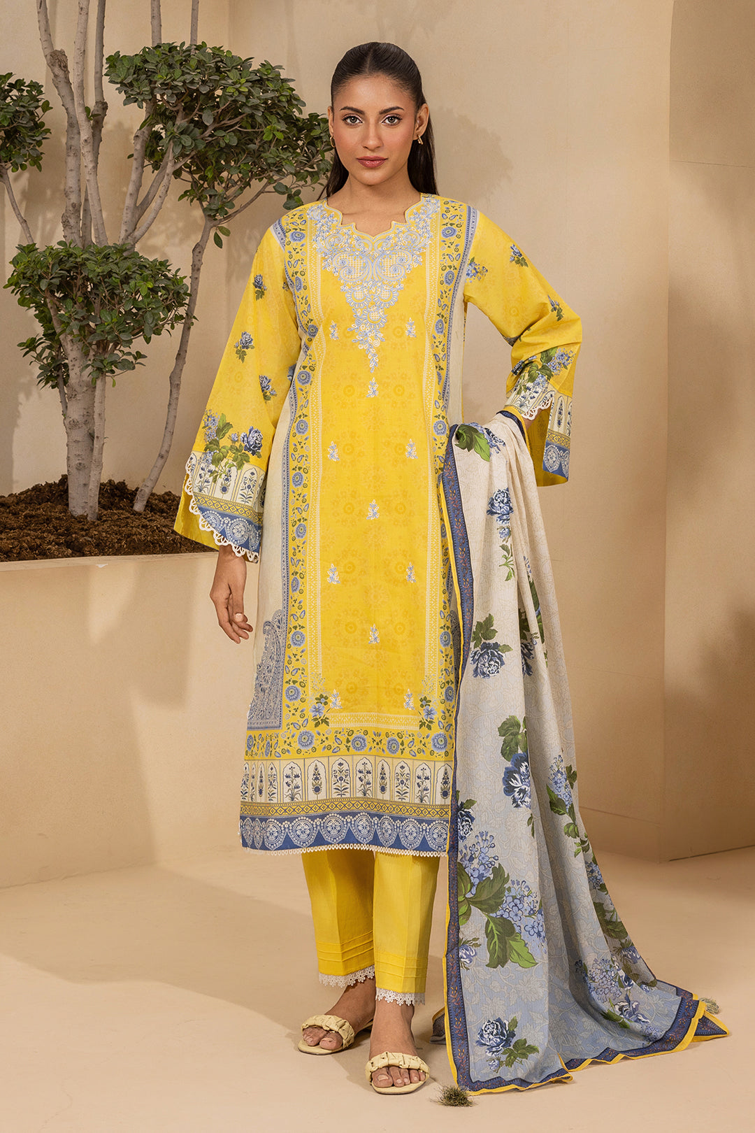 Zellbury | 3 Pc Embroidered Lawn | 0642