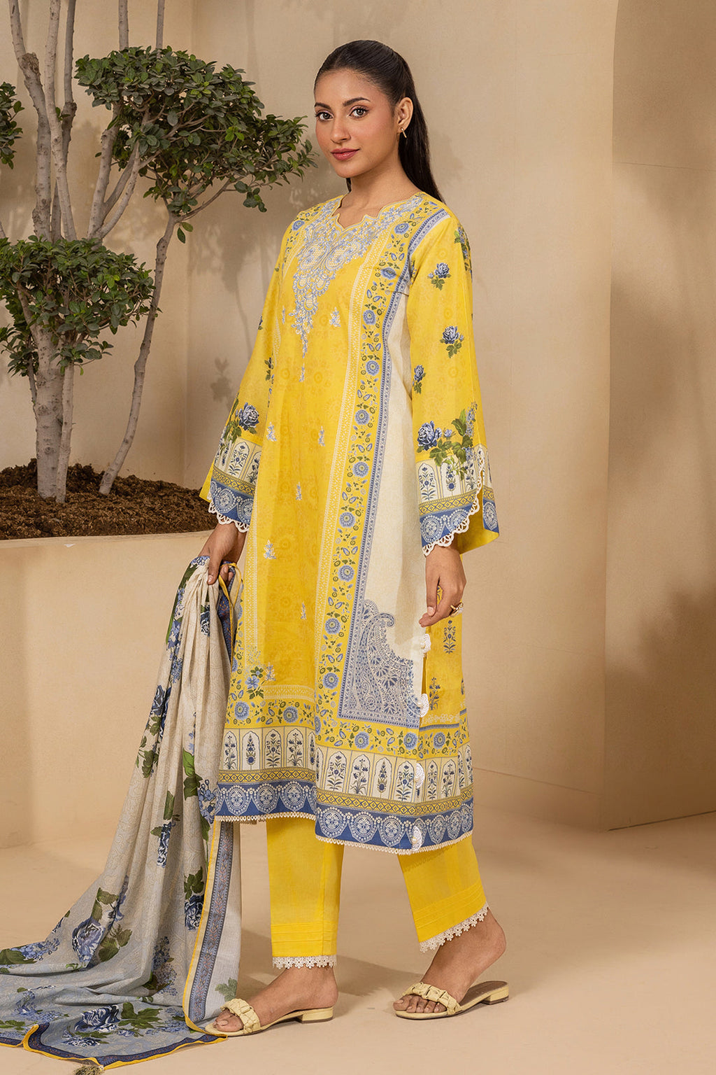Zellbury | 3 Pc Embroidered Lawn | 0642