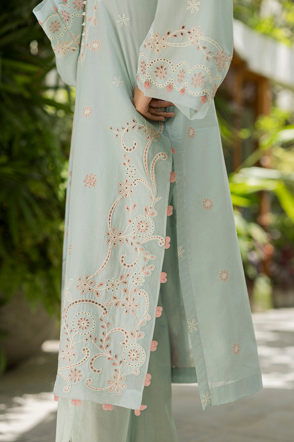 Zellbury | Chikankari Embroidered Lawn | 4086