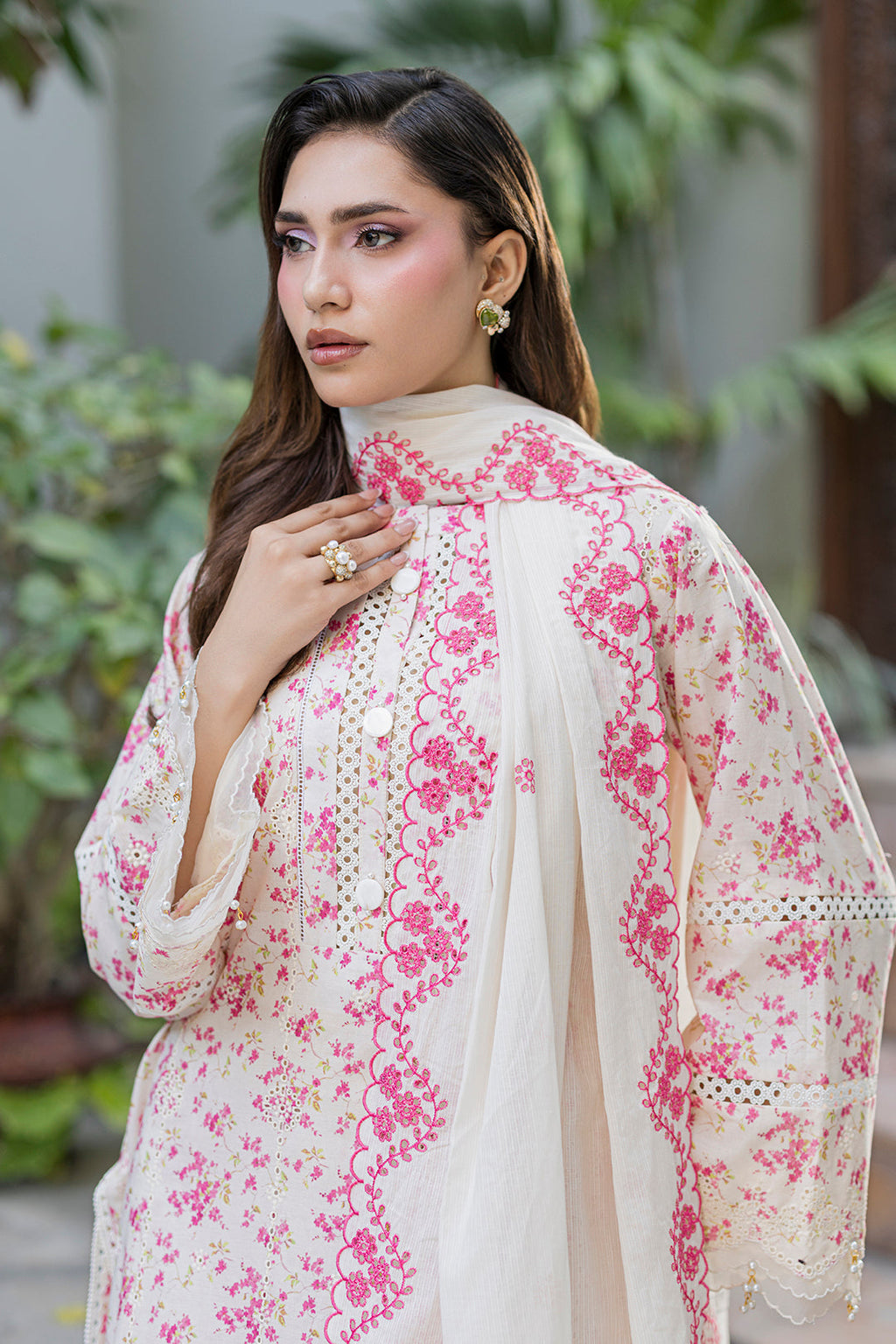 Zellbury | Chikankari Embroidered Lawn | 4096