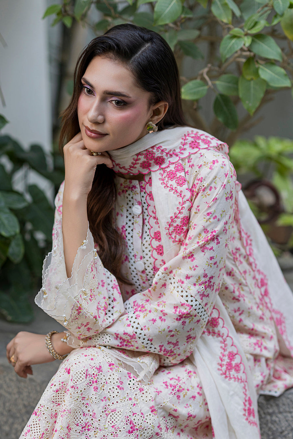 Zellbury | Chikankari Embroidered Lawn | 4096