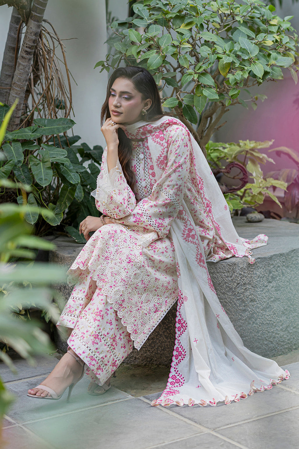 Zellbury | Chikankari Embroidered Lawn | 4096