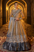 Raeesa | Festive |  D-8