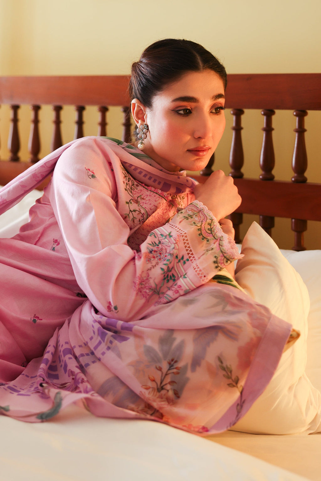 Rangrasiya | Raaya - Dosti Luxury Lawn | AURA