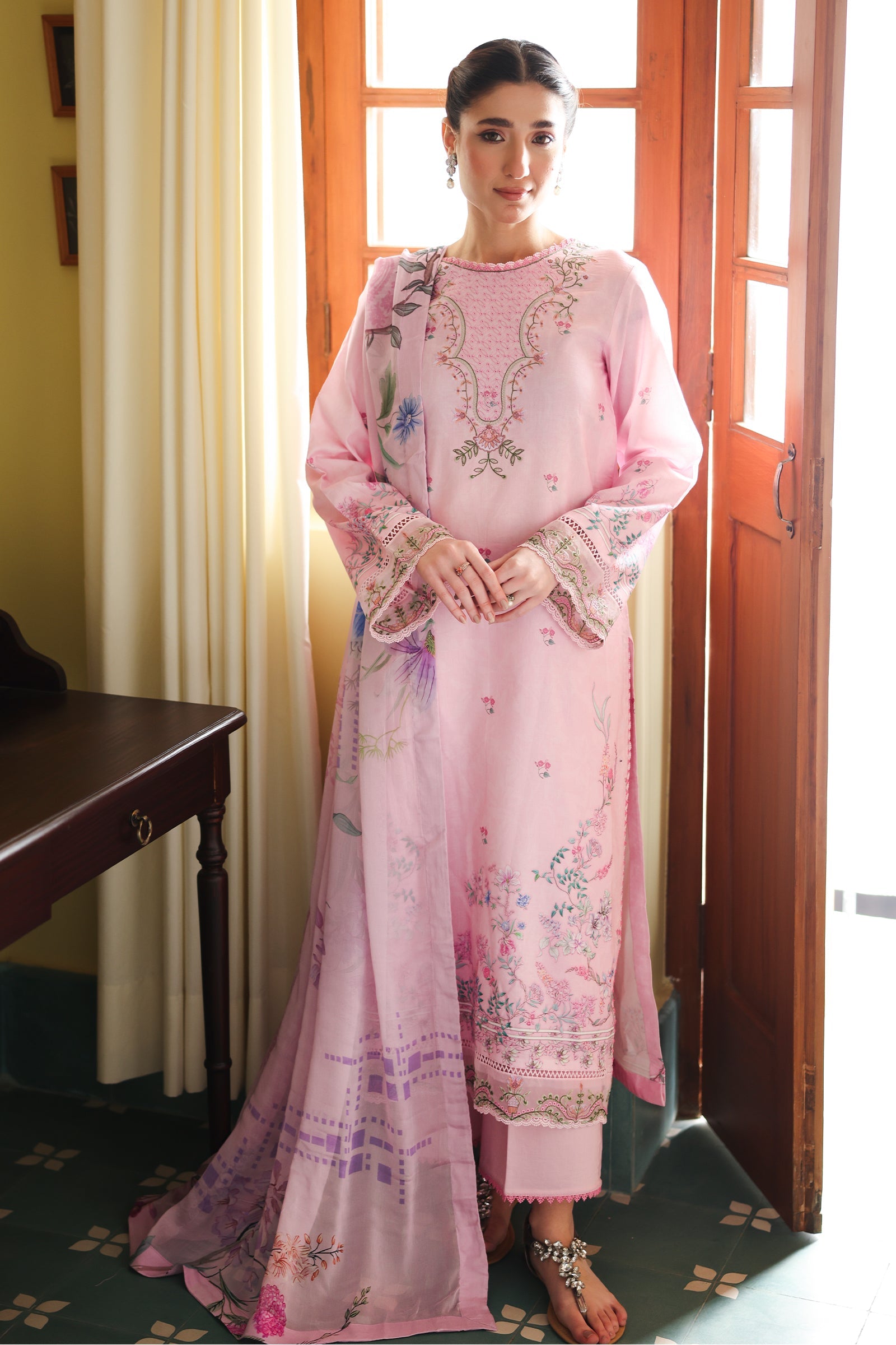 Rangrasiya | Raaya - Dosti Luxury Lawn | AURA