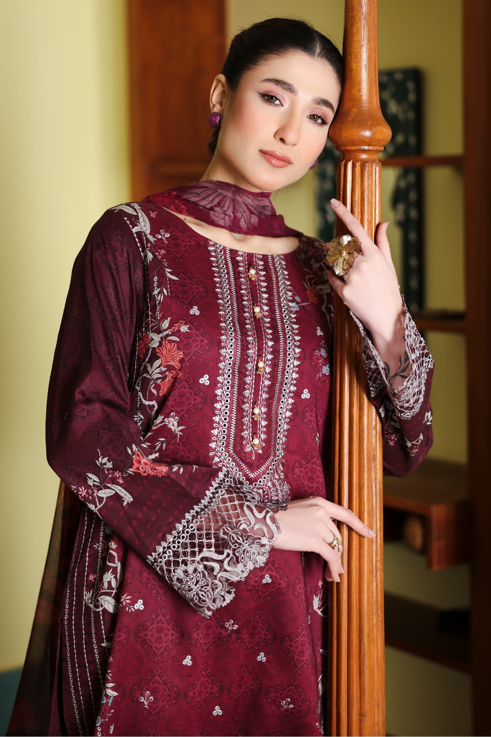Rangrasiya | Raaya - Dosti Luxury Lawn | IVY