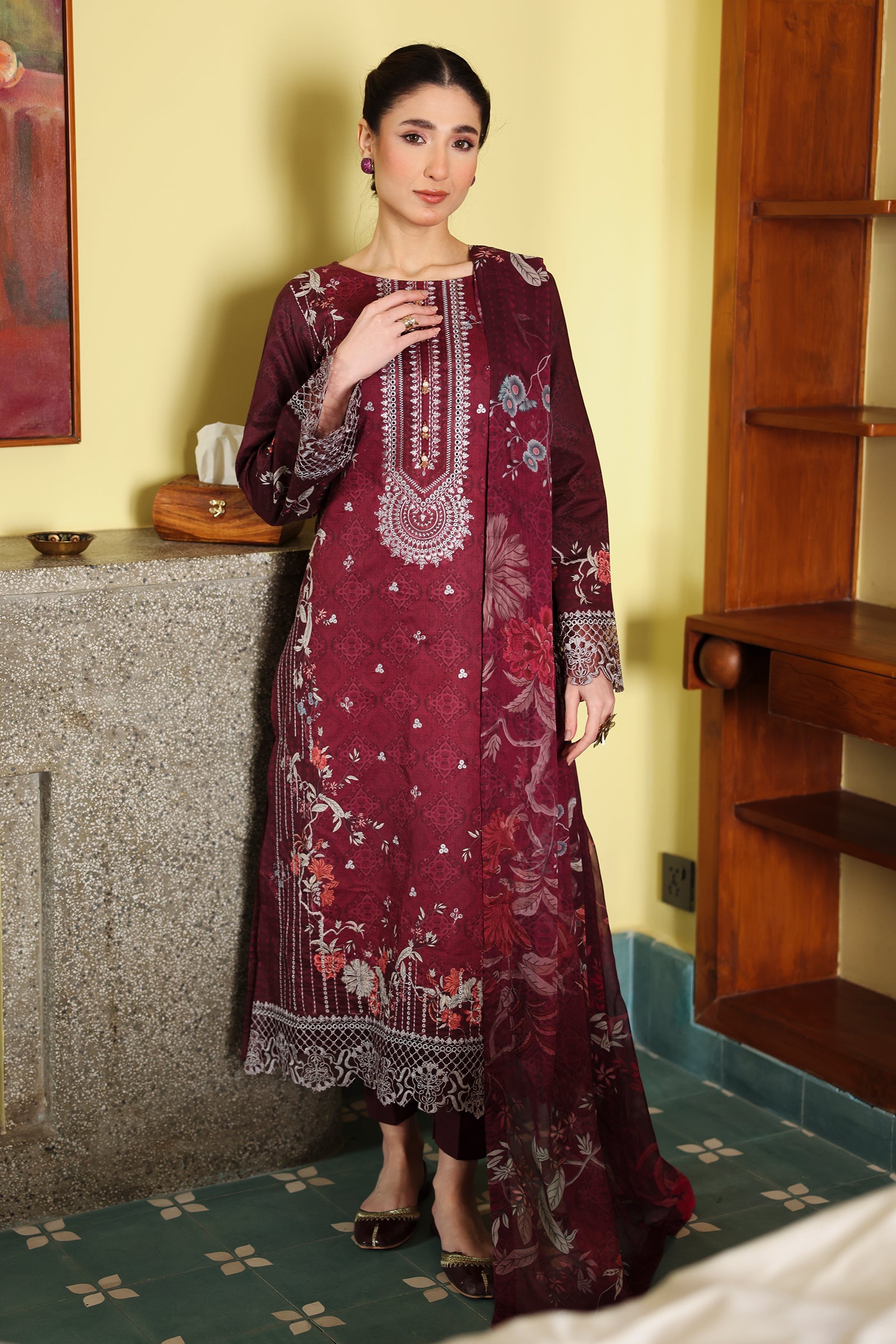 Rangrasiya | Raaya - Dosti Luxury Lawn | IVY
