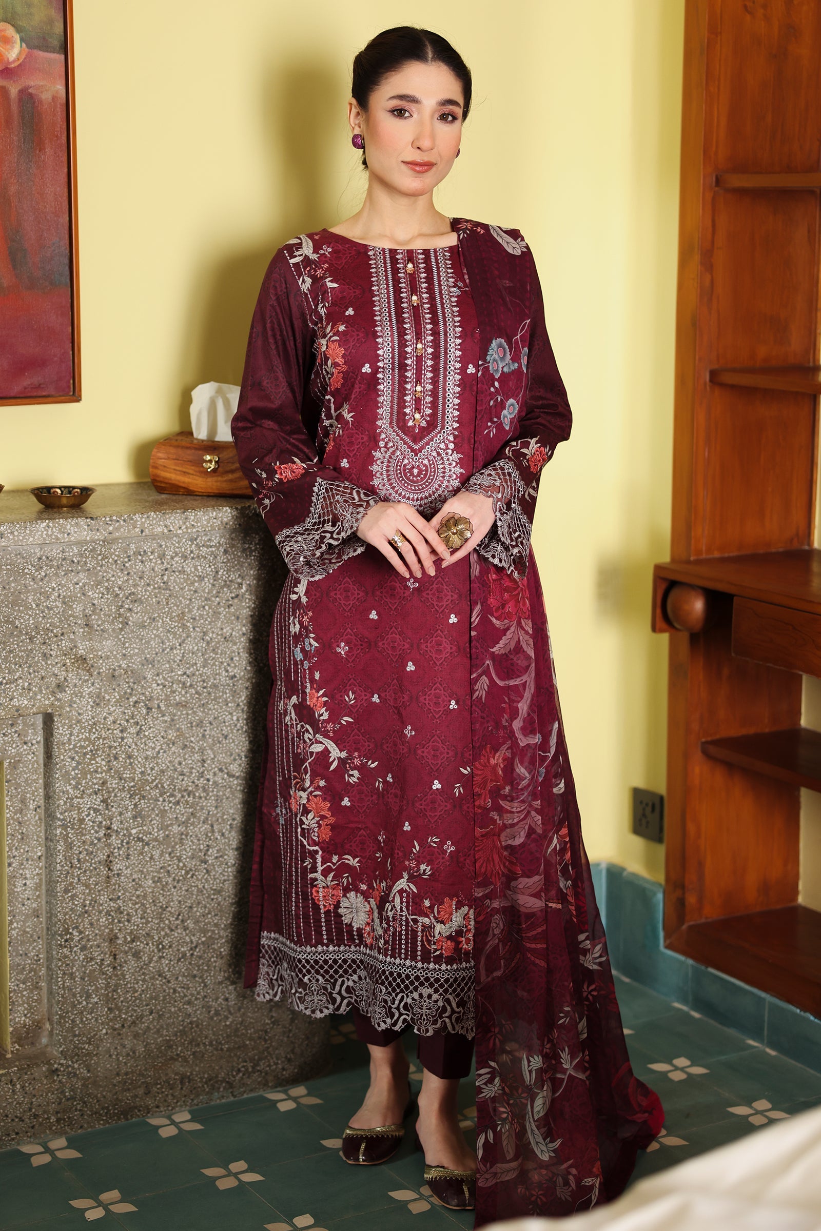 Rangrasiya | Raaya - Dosti Luxury Lawn | IVY