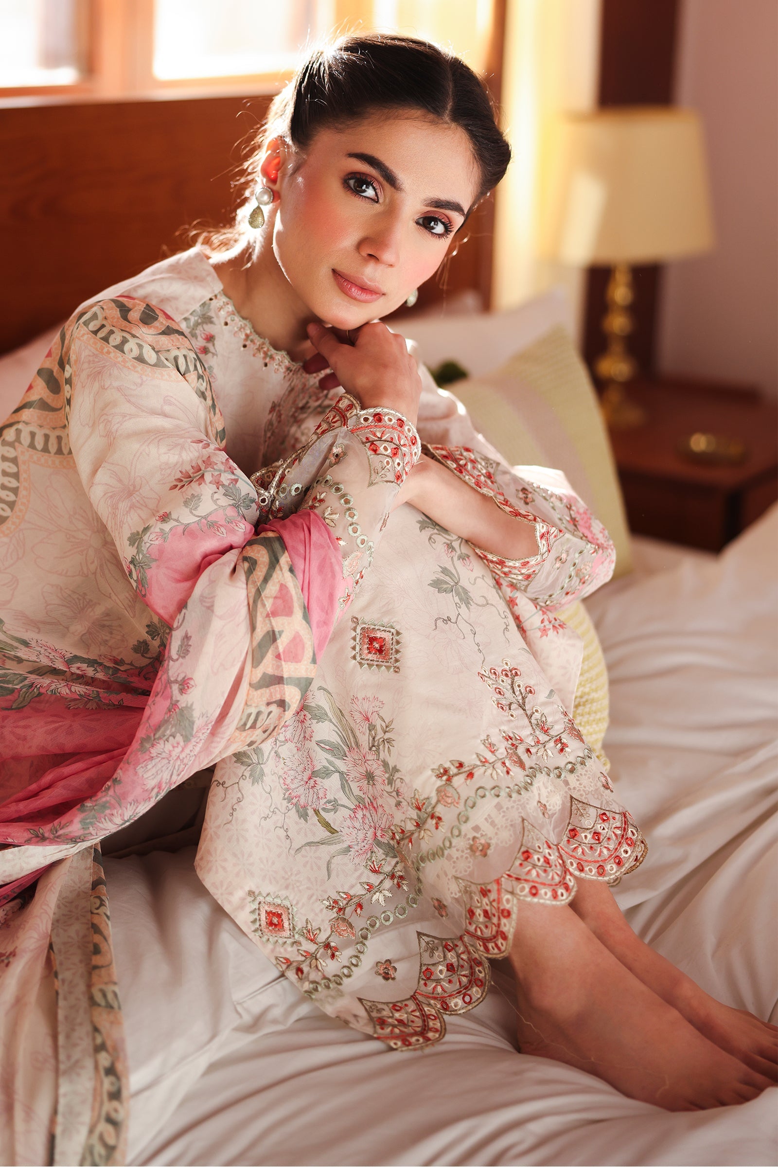 Rangrasiya | Raaya - Dosti Luxury Lawn | ELLE