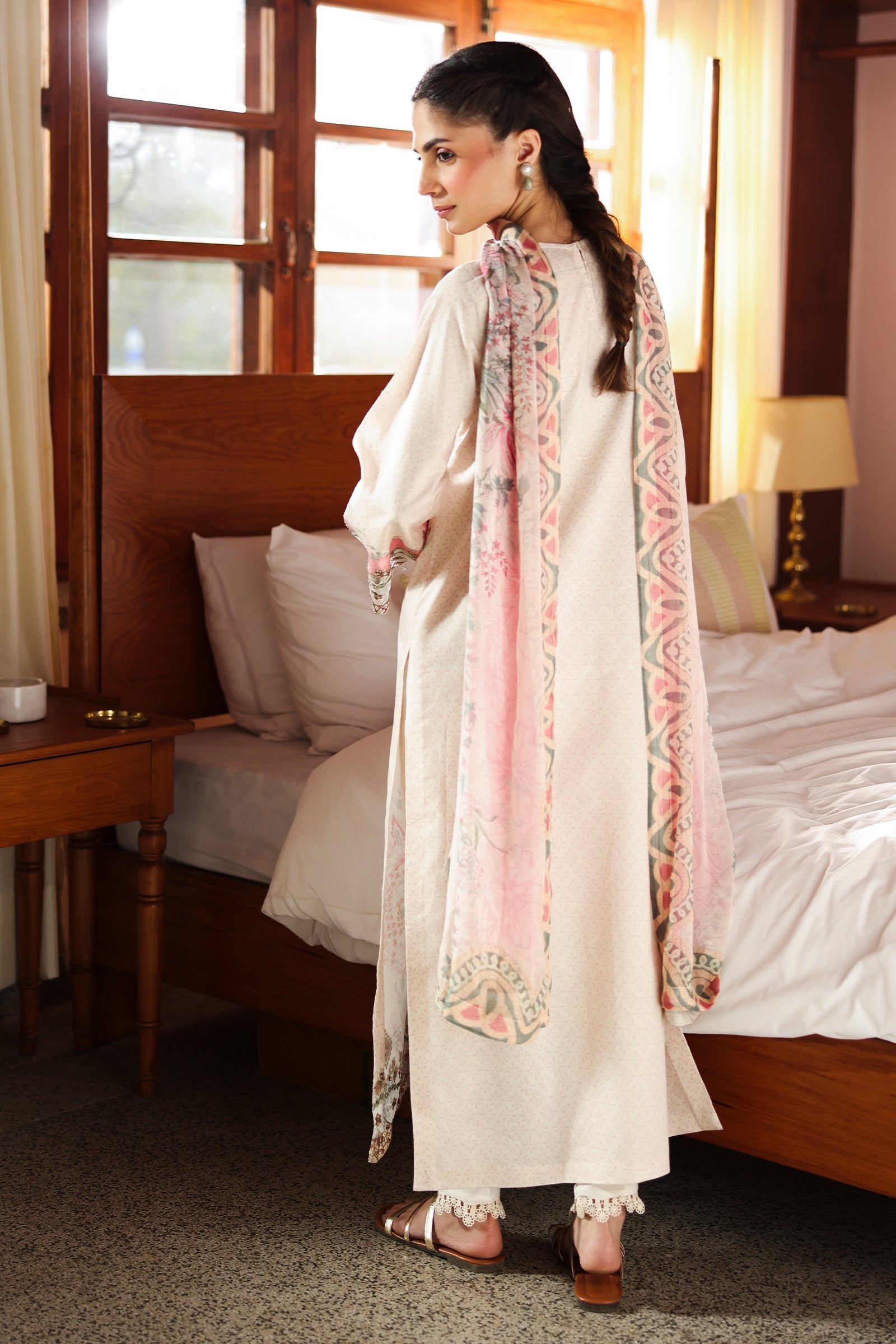 Rangrasiya | Raaya - Dosti Luxury Lawn | ELLE