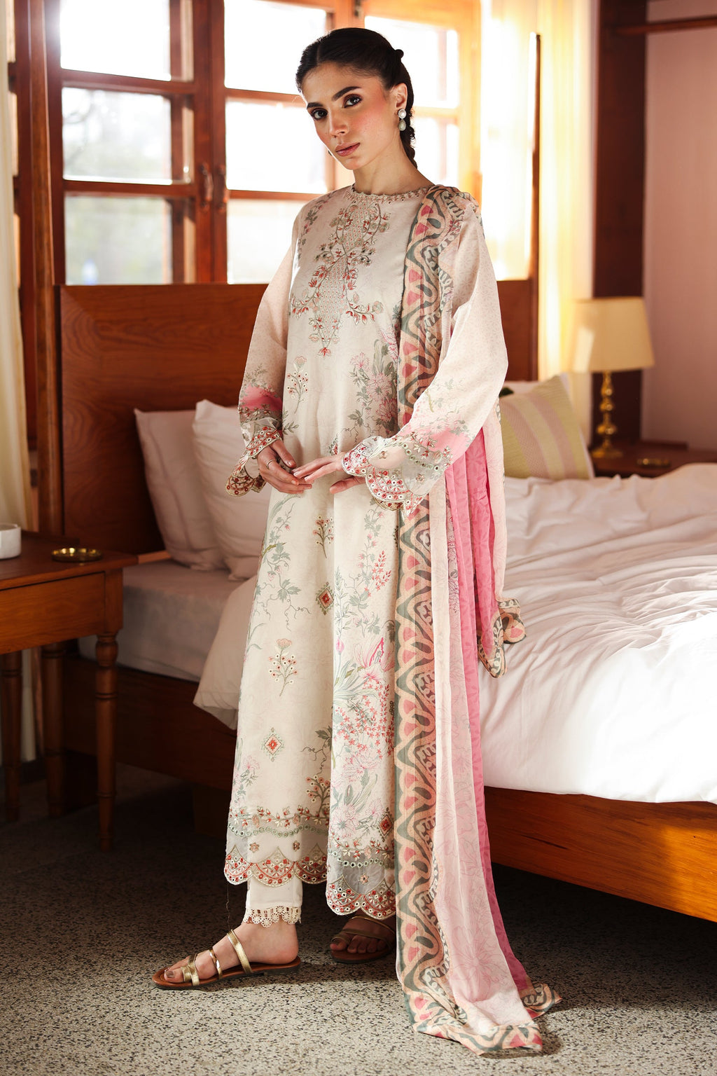 Rangrasiya | Raaya - Dosti Luxury Lawn | ELLE