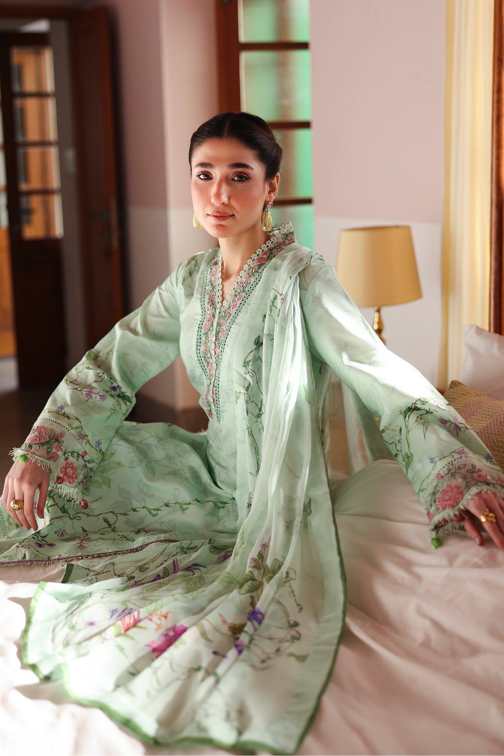 Rangrasiya | Raaya - Dosti Luxury Lawn | ARIS